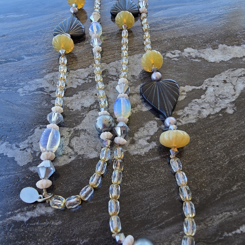 Tarina Tarintino Elegant Black Yellow, & Multicolored Estate 29" Beaded Necklace - Picture 10 of 13